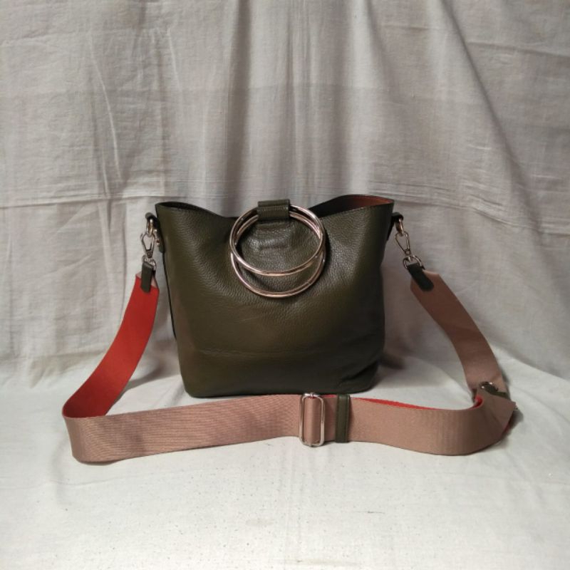 Della Stella Bucket Bag Slingbag Kulit Asli in Green