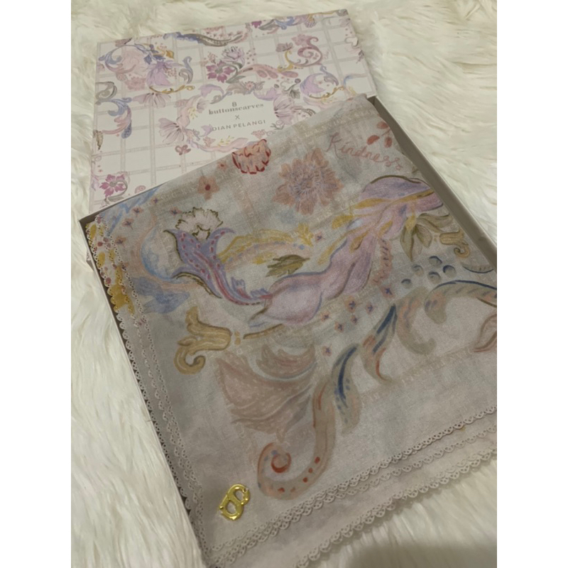 ButtonScarves X Dian Pelangi Creme