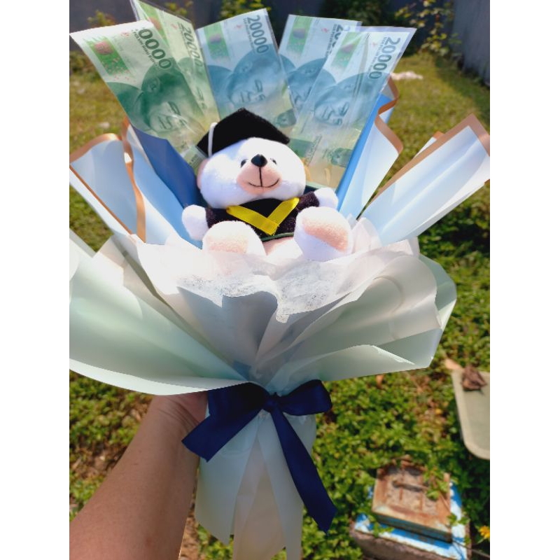 Buket uang| BONEKA WISUDA/bouquet bunga kering  isi 5 lembar/money buket/hadiah istri/kado/hadiah/bu