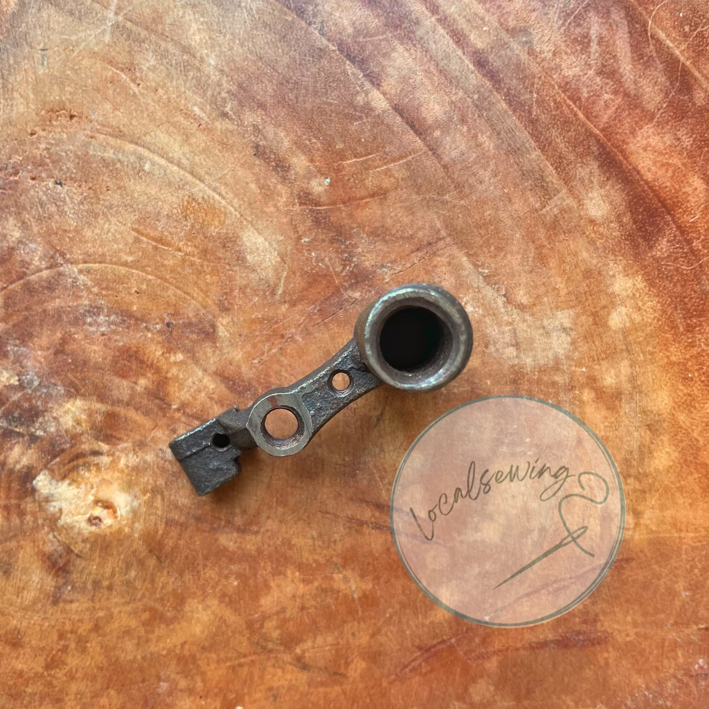 Dudukan Loper Kecil Mesin Jahit Obras / Pangkon Loper Kecil Mesin Jahit Obras