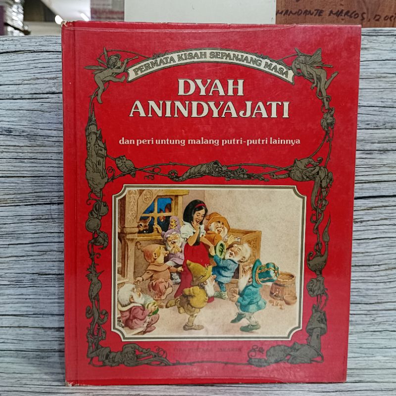 PERMATA KISAH SEPANJANG MASA Dyah Anindyajati dan Peri Untung Malang Putri Putri Lainya