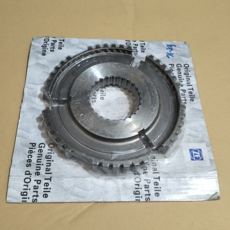 SYNCHRONIZER ZF 1324 304 006 HINO LOHAN