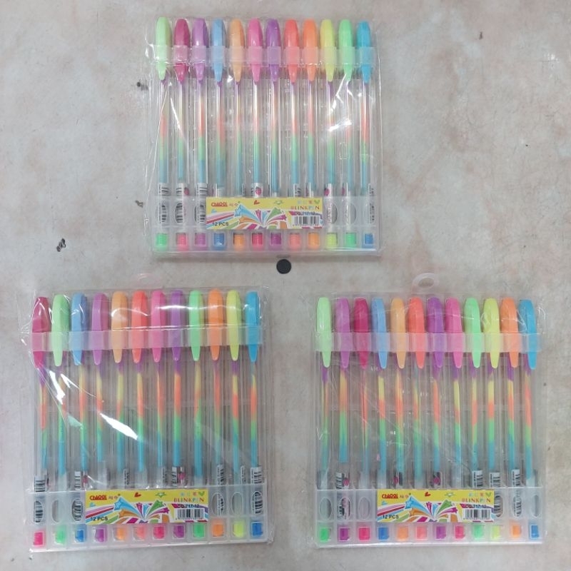 

Pulpen Rainbow warna warni dalam satu pulpen