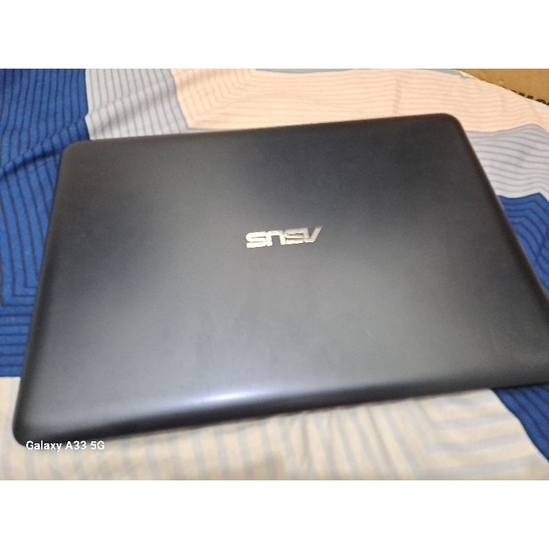 Laptop Asus E402Y