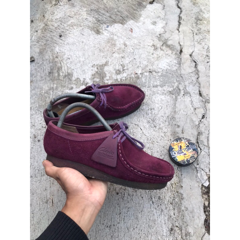clarks wallabee maroon