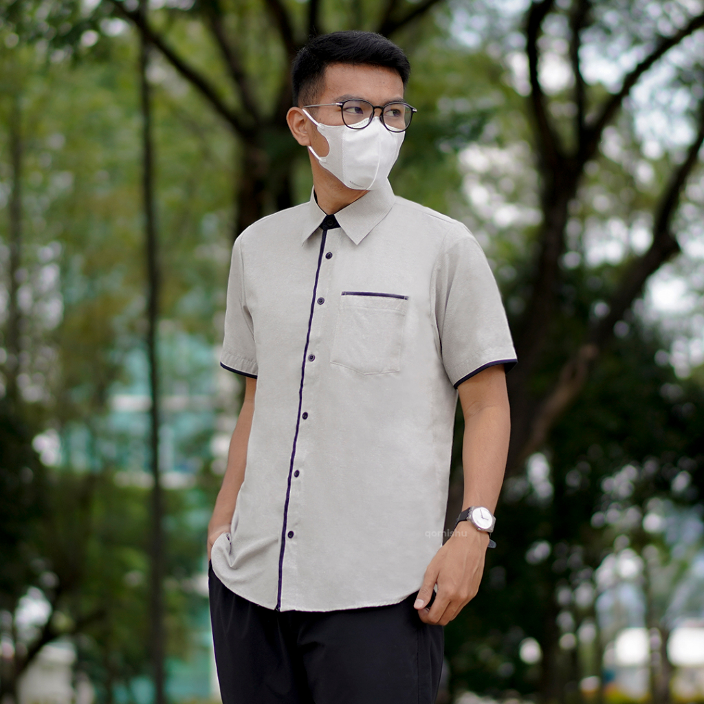 Kemeja Premium Pria Lengan Pendek Qomishu Hem Pria Polos Bahan Katun Oxford