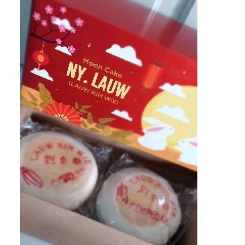 

Kue Bulan Ny Lauw (lauw kim wie) / tiong ciu phia