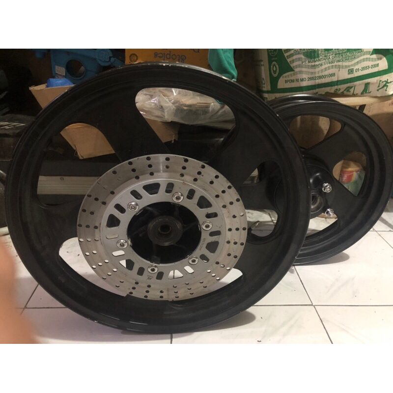 SET VELG BENELLI PE 250 ORIGINAL COPOTAN MOTOR