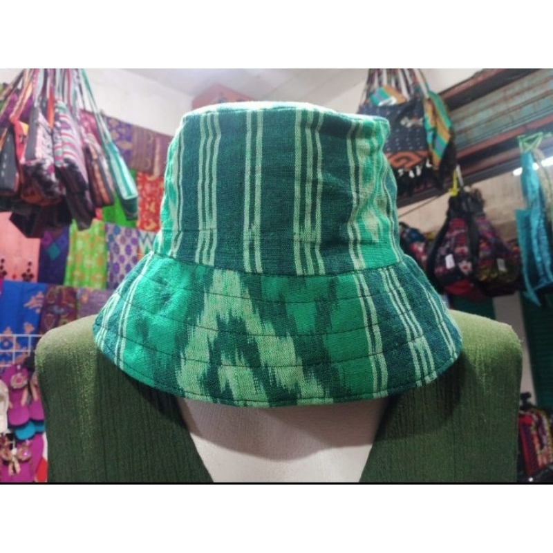 Topi Bucket/Bucket Hat Tenun Blanket Lombok