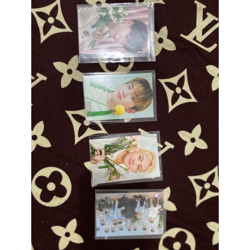 TREASURE WELCOMING PACKAGE BLOOMING OFFICIAL PHOTOCARD PHOTOSTAND BINDER 4CUT RPC POSTCARD HYUNSUK J