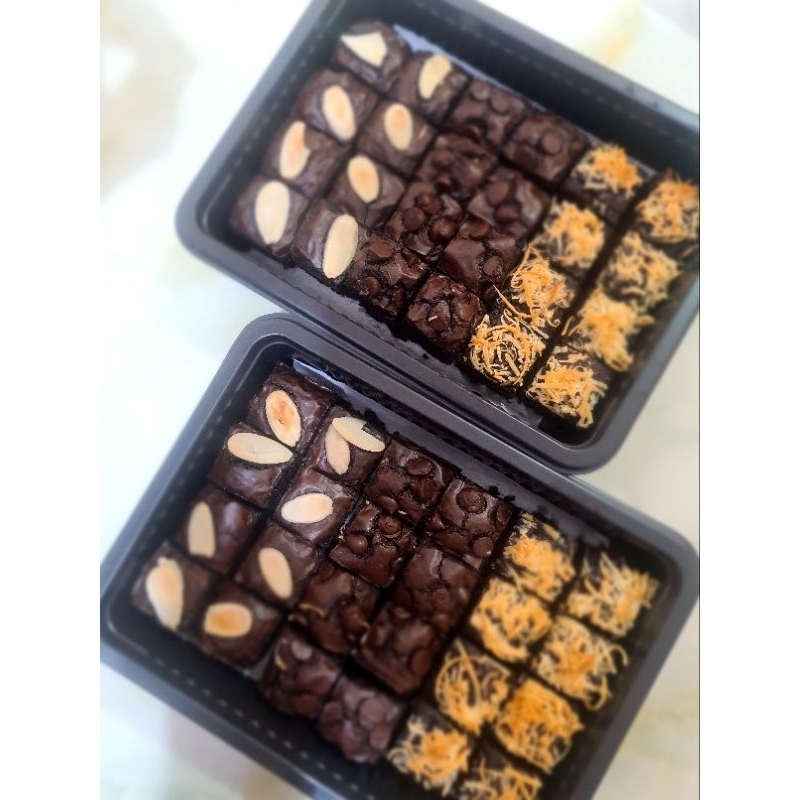 

Brownies Panggang Fudgy 24 pcs
