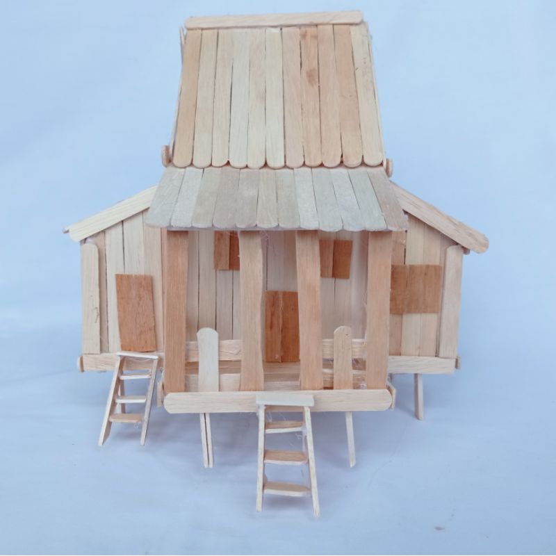 Miniatur Rumah Adat Banjarmasin Kalimantan dari Stik Es Krim