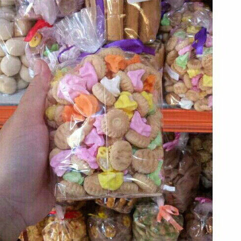 

Gem Rose Biskuit Jadul 200gr