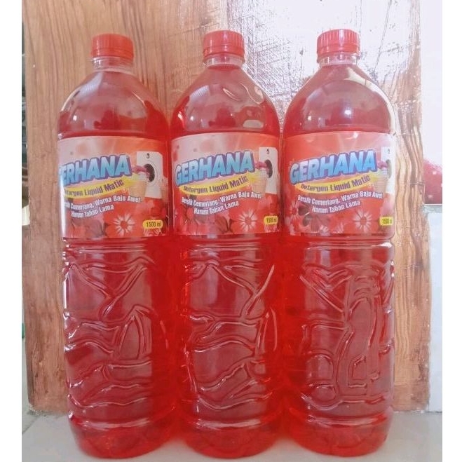 Detergent Cair 1.5Liter Sabun Cuci Baju Detergen Cair Sabun Cuci Pakaian Ditergen Cair Sabun Cuci Laundry Ditergent Sabun Cuci Cair Deterjen Cair Sabun Cuci Loundry Diterjen Cair Sabun Cair Londry So Klin Cair Rinso