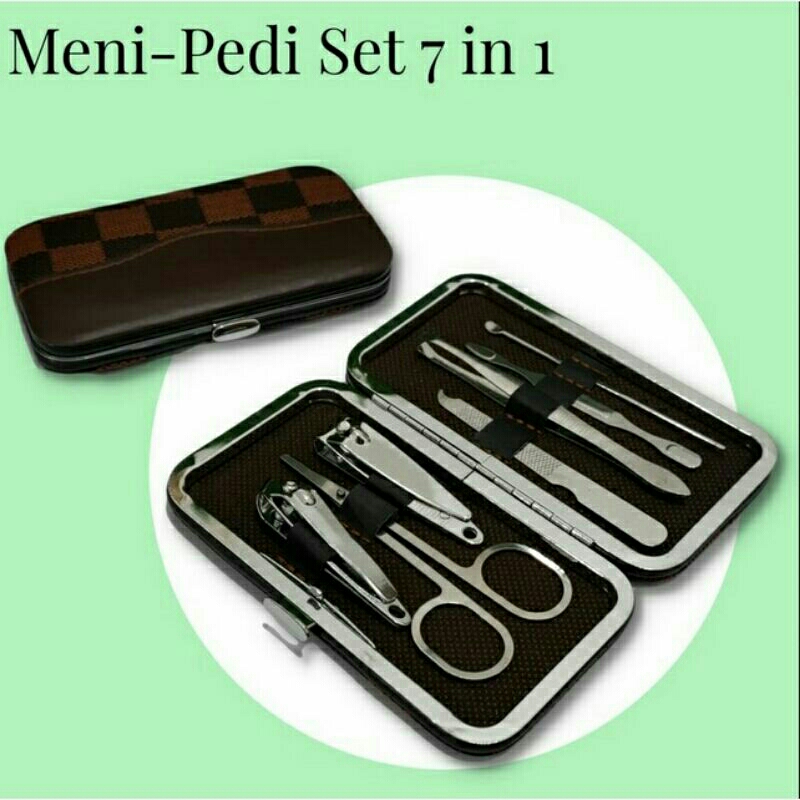 Menicure Pedicure Set 7 in 1 Paket Pembersih Kuku