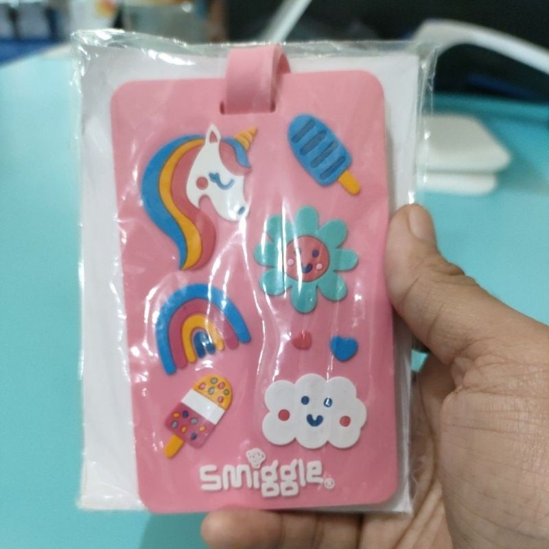 

smiggle name tag anak