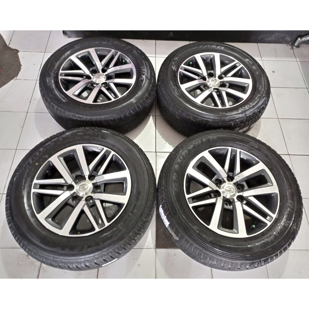 VELG MOBIL SECOND FORTUNER VRZ RING 18 PCD 6X139,7 + BAN 265 60 R18