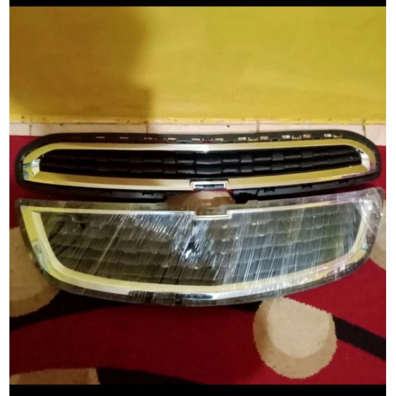grill Chevrolet spin 2013-2015