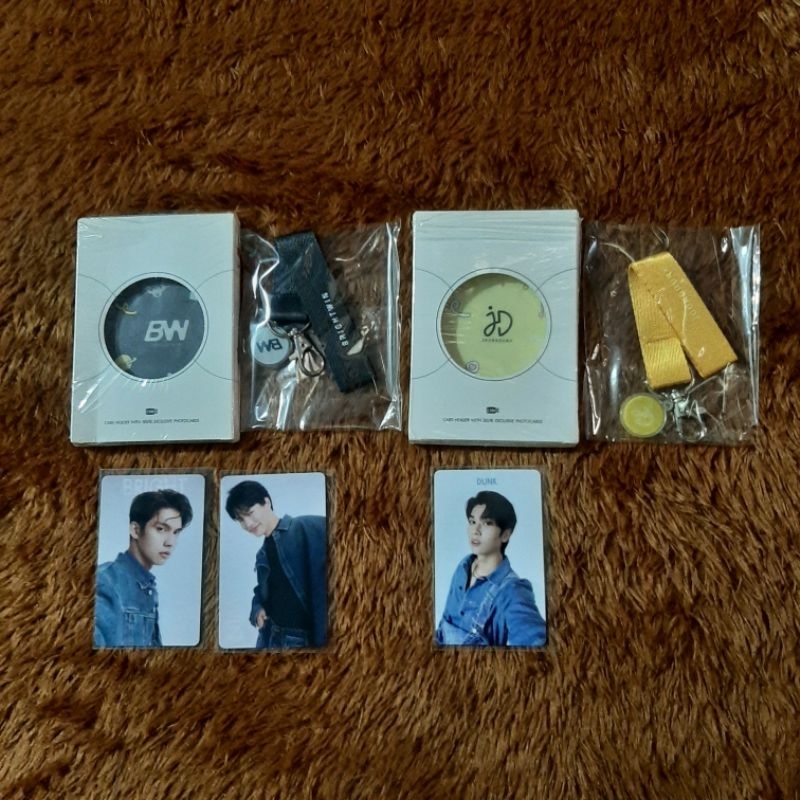 card holder with selfie exclusive photocard gmmtv brightwin bright vachirawit win metawin joongdunk 