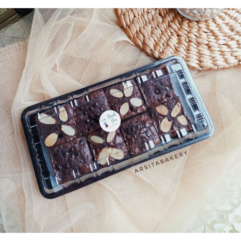 

004. Fudgy brownies - brownies panggang - brownies cokelat