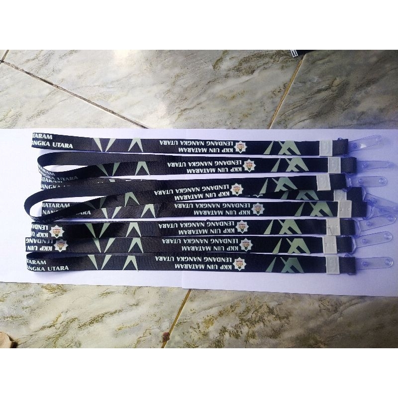 

Lanyard Custom