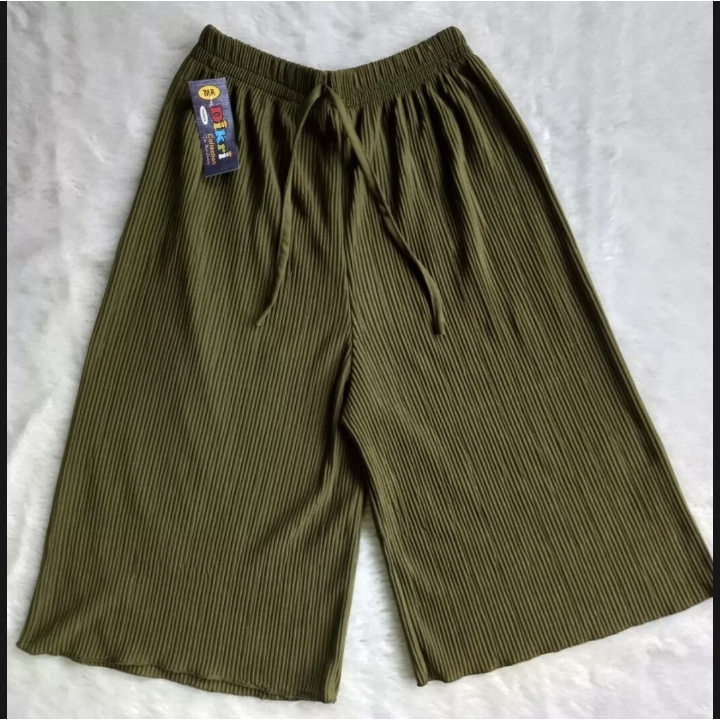 RECOMMENDED CELANA PLISKET PENDEK/CELANA PENDEK WANITA SELUTUT/CELANA PENDEK SELUTUT CEWEK/CELANA