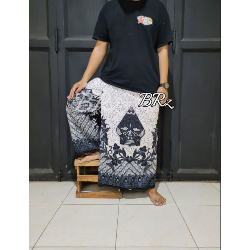 sarung celana batik motif wayang kulit hitam // sarung instan dewasa