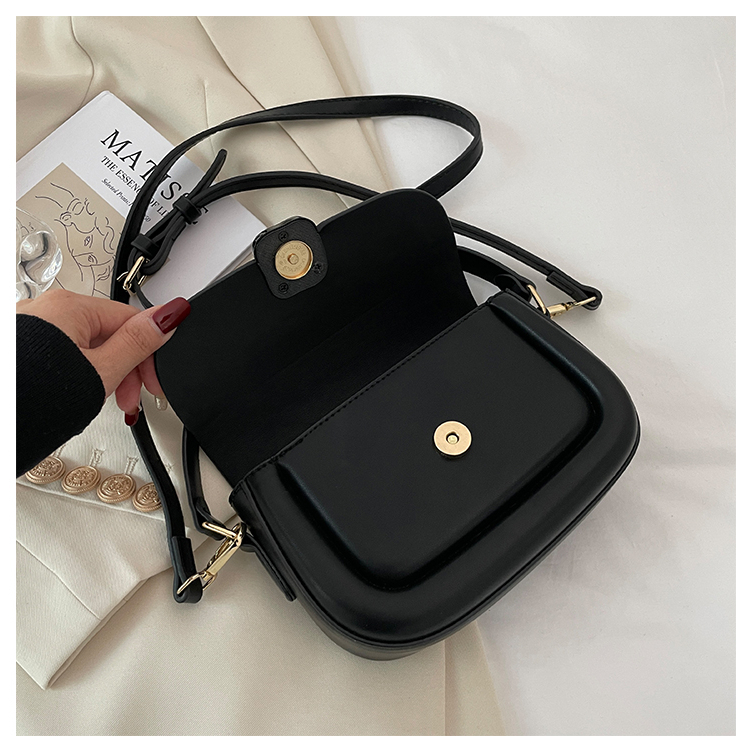 TAS SELEMPANG WANITA FASHION IMPORT 5584