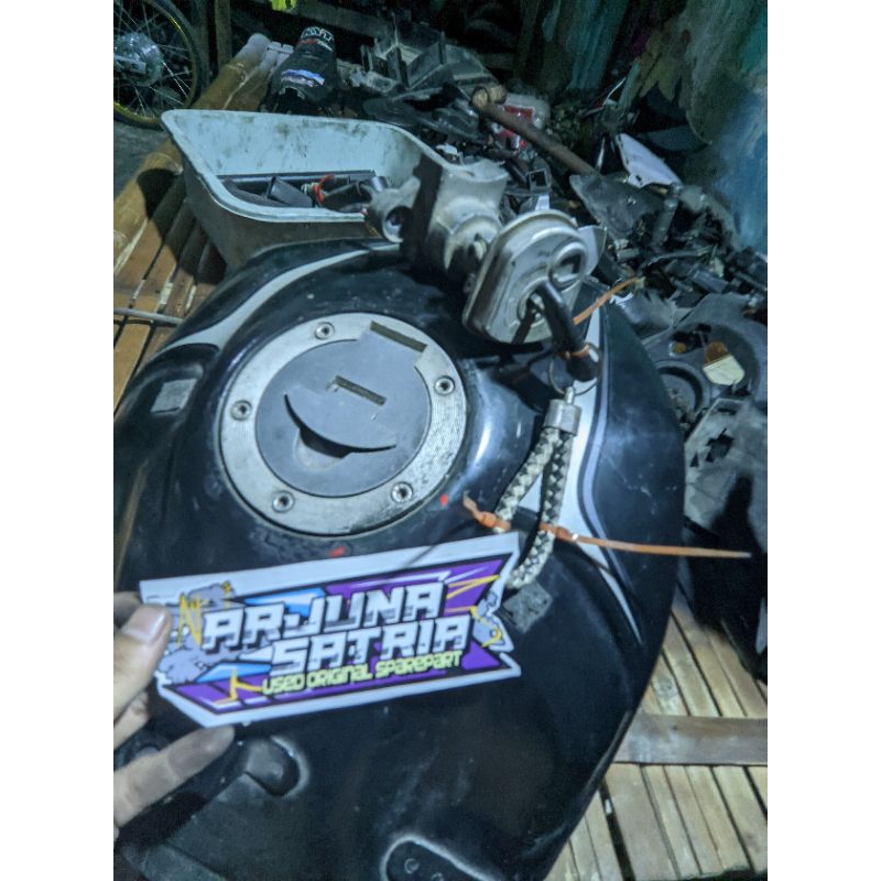 kunci kontak tangki vixion nvl