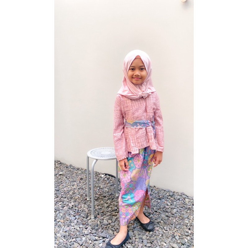 Kebaya Kutubaru Anak Brokat lengan panjang