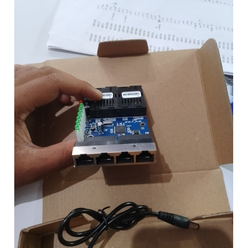 MEDIA CONVERTER 2 FO TO 4 LAN