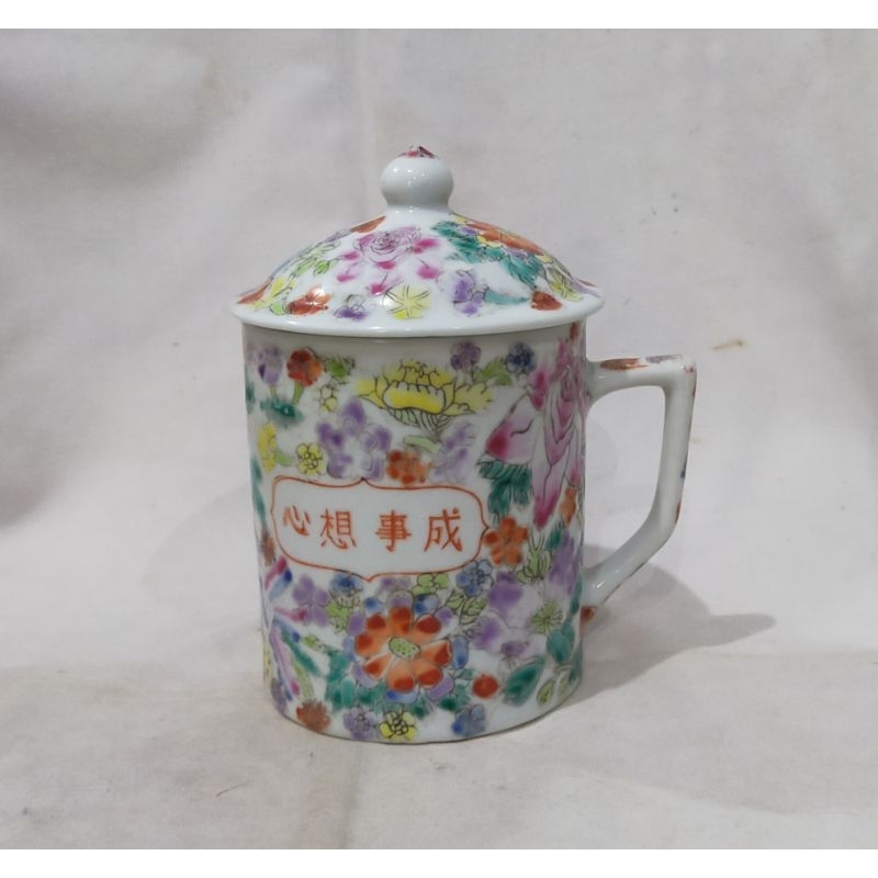 gelas tutup keramik famille rose cina antik