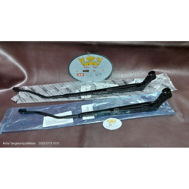 WIPER ARM / GAGANG WIPER AVANZA XENIA 2004-2010 2 BUAH ASLI