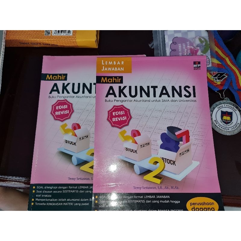 

mahir akuntansi (1set)