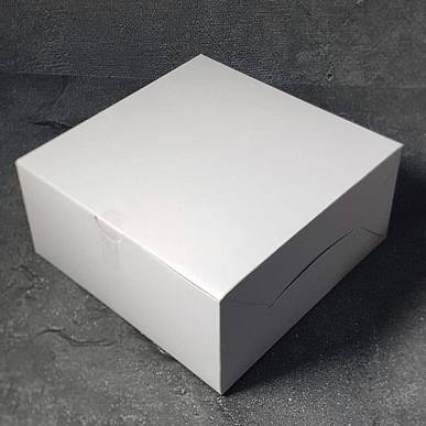 

Kotak kue / Kotak Nasi (GS Polos) 18x18x7 per PAK 100lbr