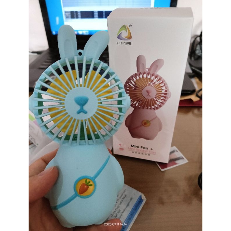 Kipas Mini Portable USB / Kipas Ganggang Karakter / Kipas Genggam / Kipas Angin Kecil