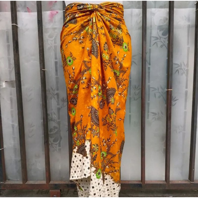 Rok Lilit Batik Kuning Mustard