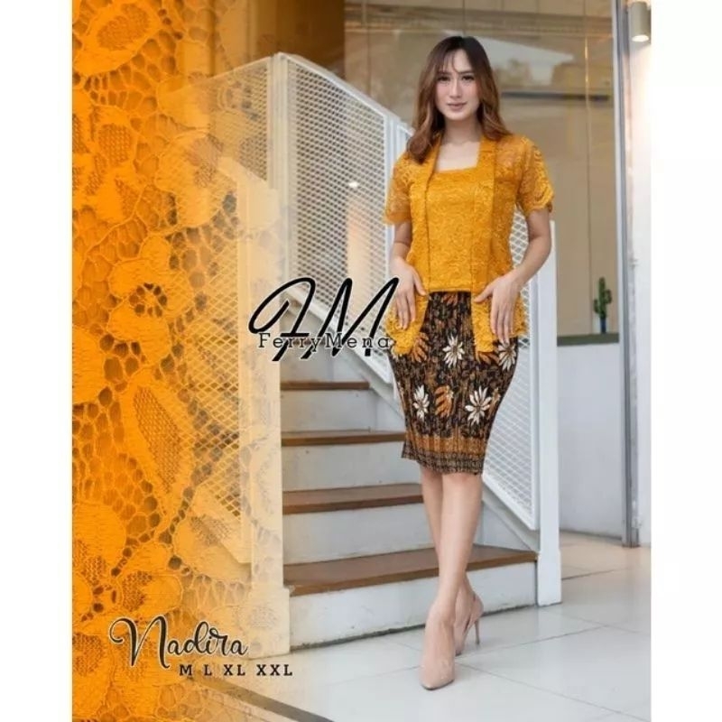 SETELAN KEBAYA KUTU BARU BROKAT LENGAN PENDEK + ROK PLISKET BATIK DEWASA PENDEK / BAJU KEBAYA WANITA