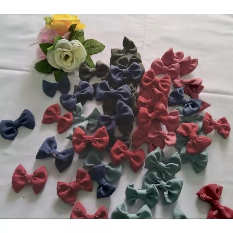 Bross pita / bross kain/ bross souvenir murah (include peniti Bros)