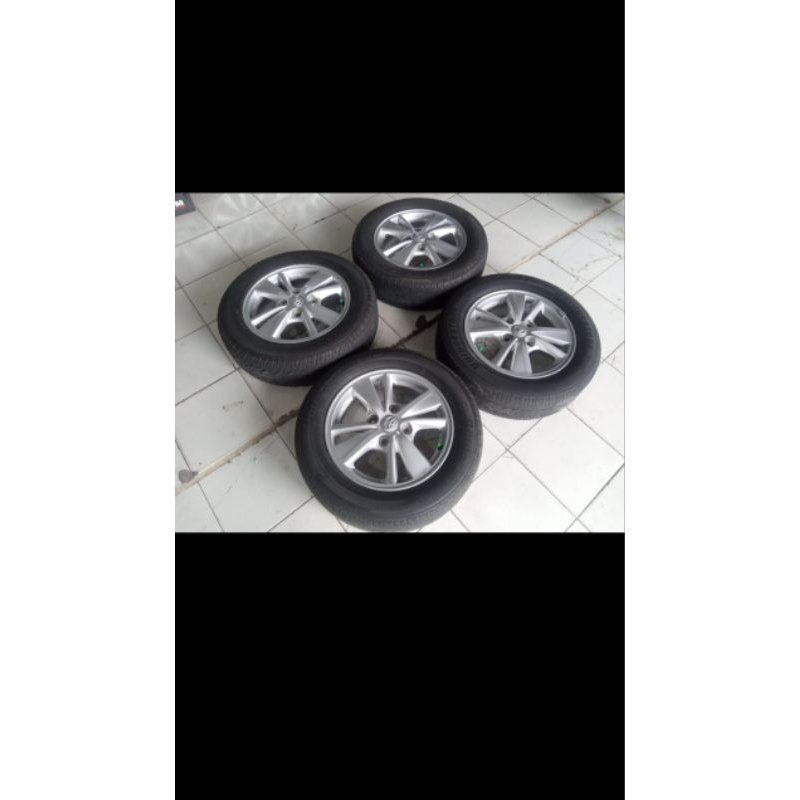 Pelek Seken Original Copotan Mobil Avanza Veloz Ring 15 + Ban Bonus 185 65 R15