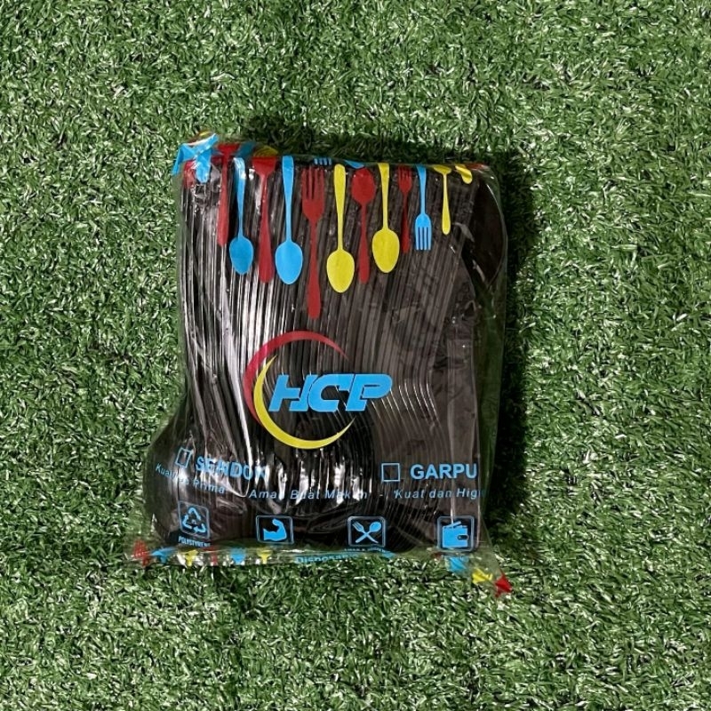 Sendok makan plastik HCP hitam 100pcs