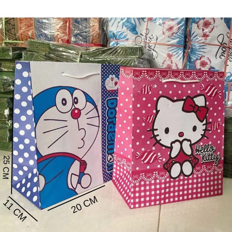 

Paper Bag Doraemon ukuran 20x11x25 Dapat 15 pcs