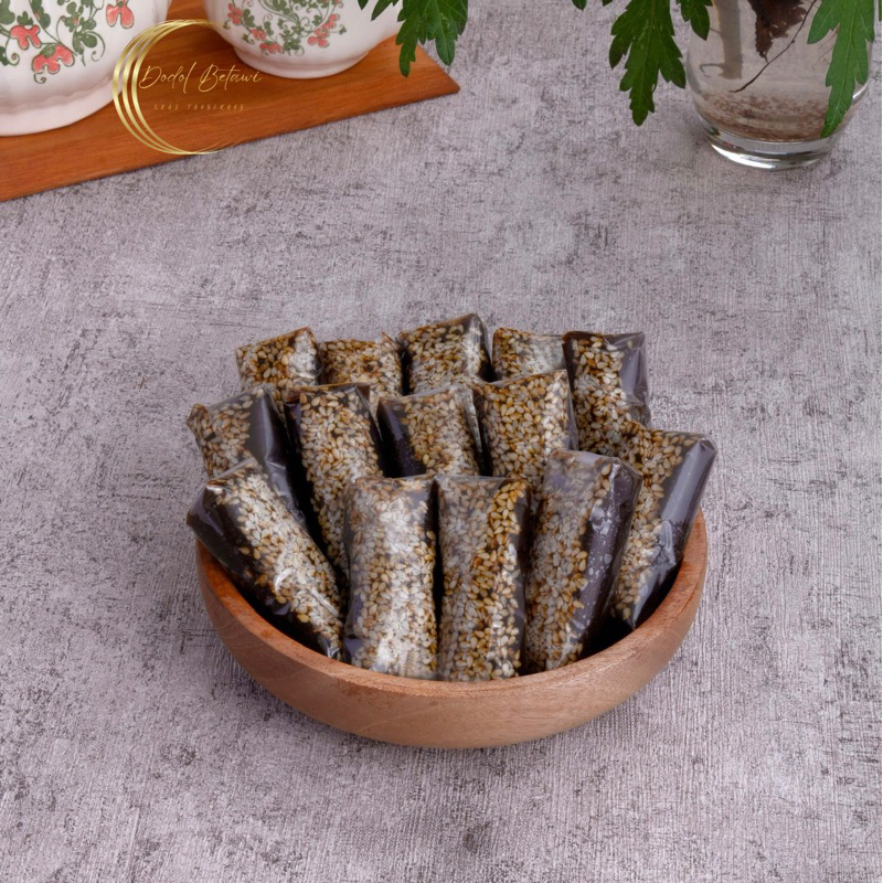 

Dodol Betawi Wijen Mini Khas Tangerang 500 gr 14 Pcs Kemasan Mika