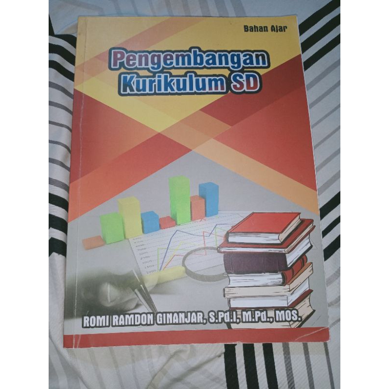 

Buku / Modul / Bahan Ajar Pengembangan Kurikulum SD