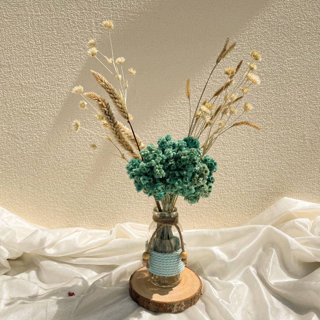 Satu set hiasan bunga kering dan vas aestathic