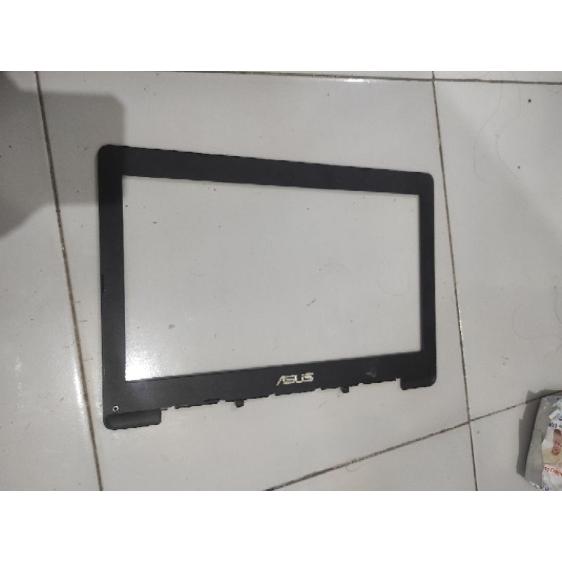 casing frame cover laptop asus x453m