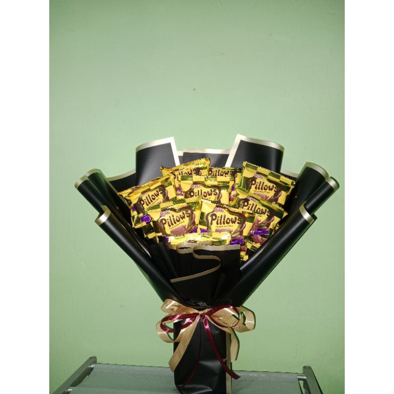 

Buket Snack Variasi ada cholatos, pillows, sagu keju, gorio