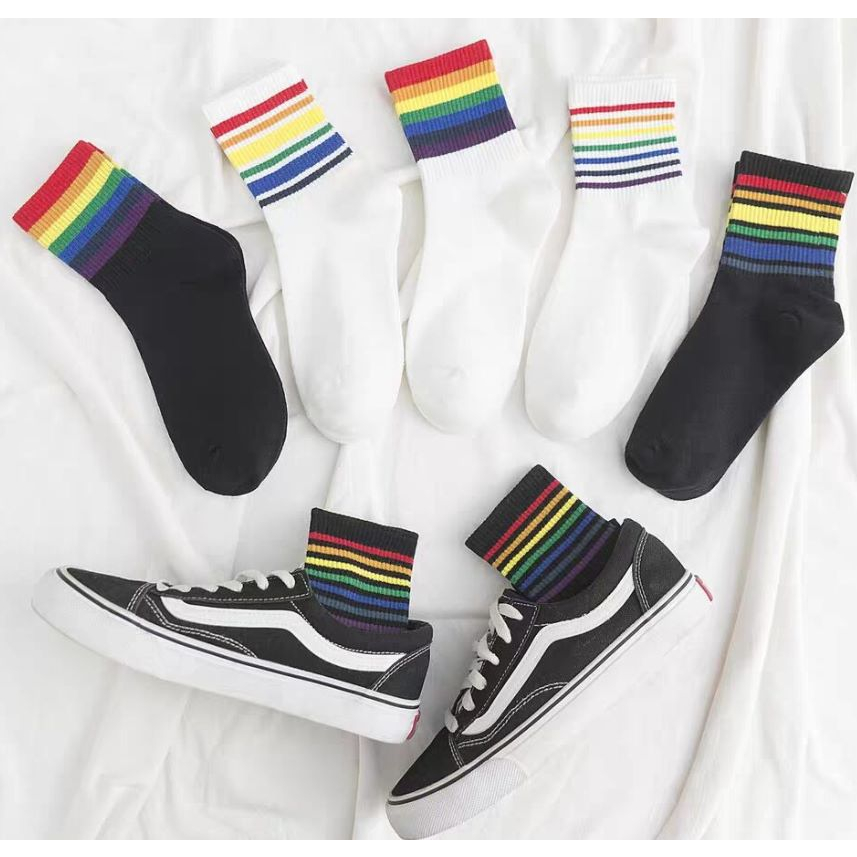 Kaos Kaki Wanita Japanese Rainbow Pelangi Panjang Women Socks SCH057