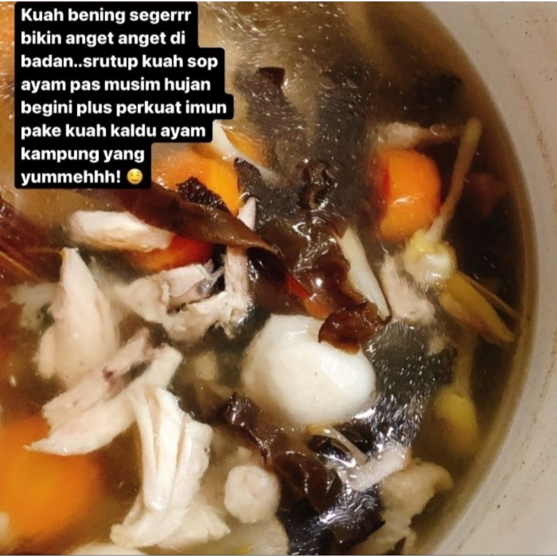 

Sop Kimlo (Ayam Kampung Suwir + Bakso Ikan)