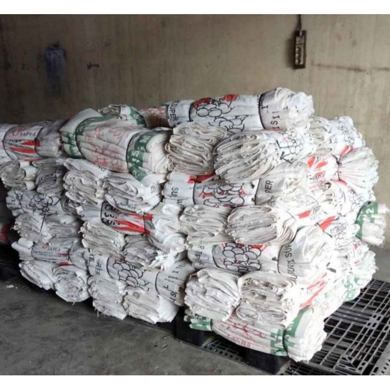 karung bekas pakan ayam 50kg